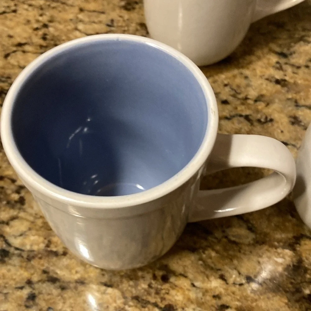 Gibson set of 4 mugs white blue see pictures please